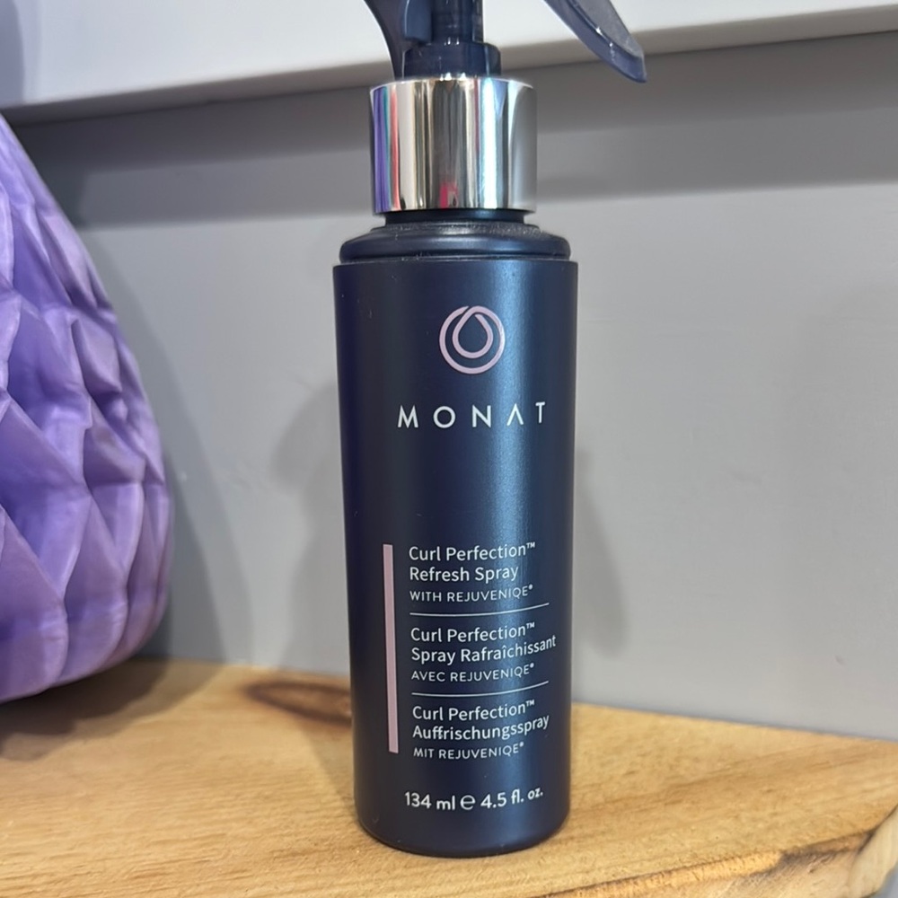 Monat Curl Perfection Refresh Spray